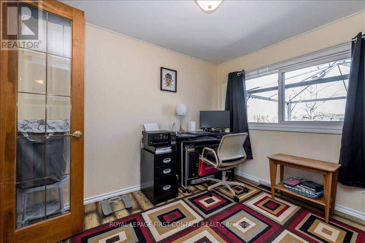 34 Flora Drive, Innisfil, Ontario  L9S 1R1 - Photo 18 - N13028668