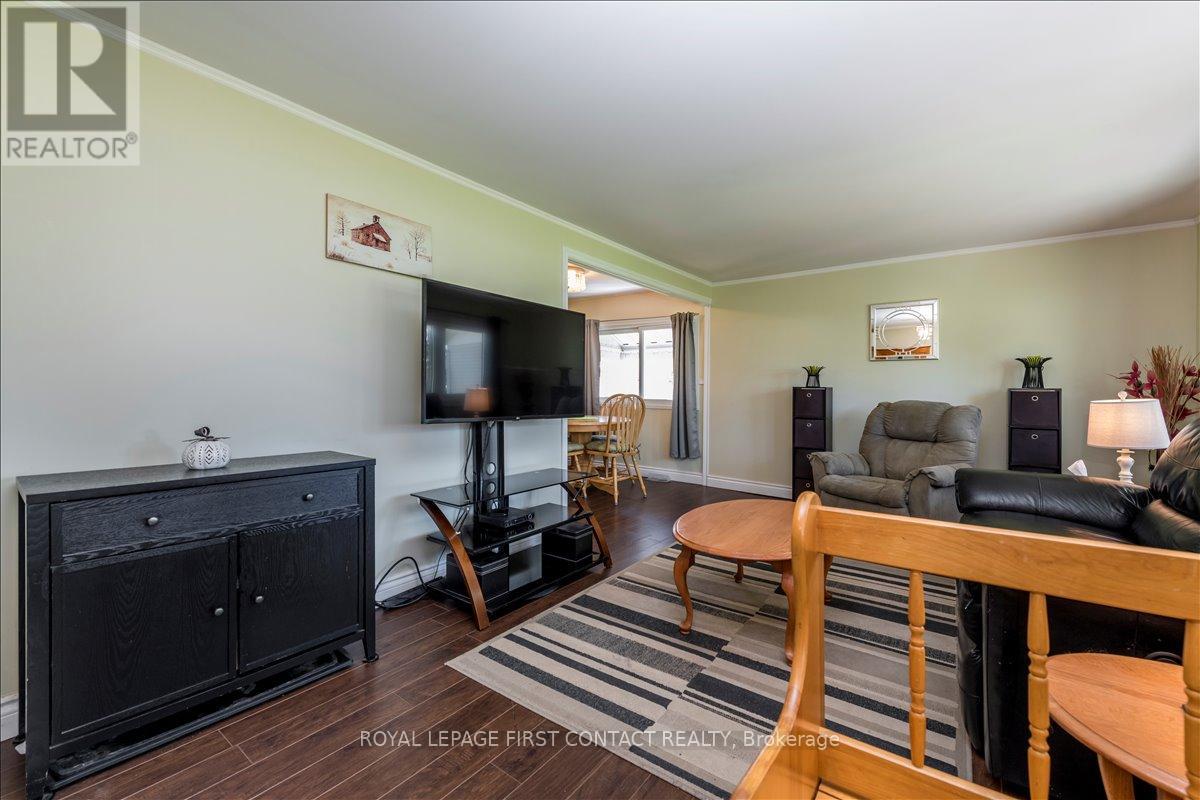 34 Flora Drive, Innisfil, Ontario  L9S 1R1 - Photo 6 - N13028668