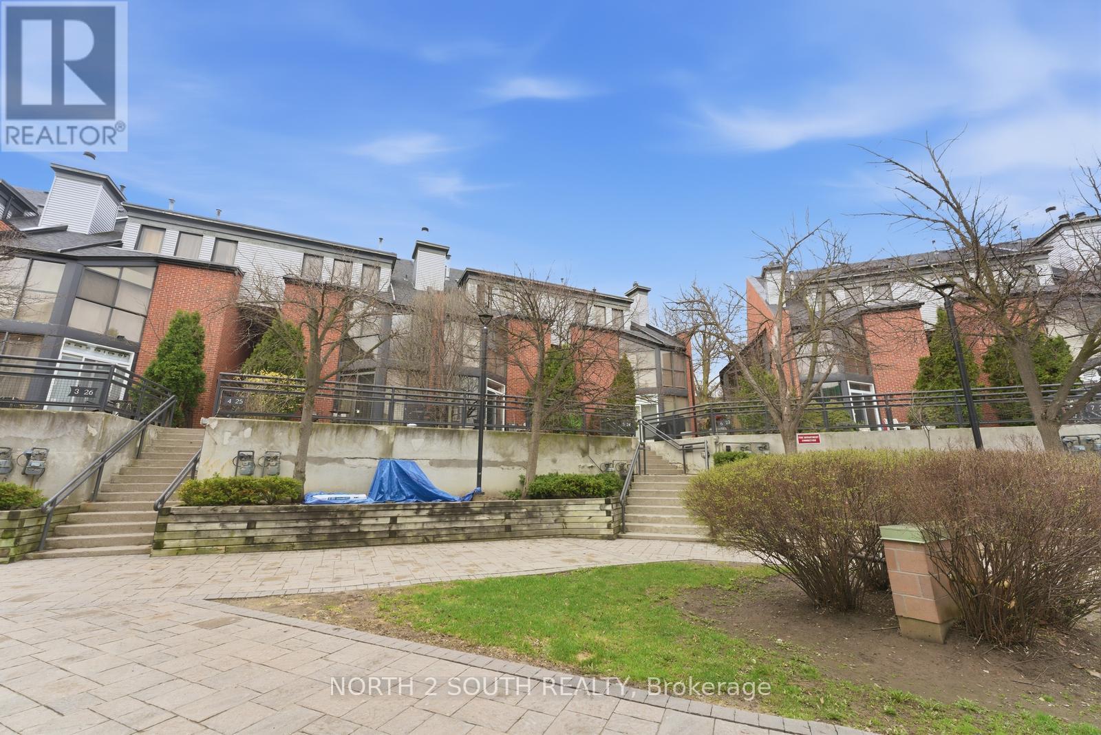 TH 23 - 100 ARBORS LANE, Vaughan, Ontario