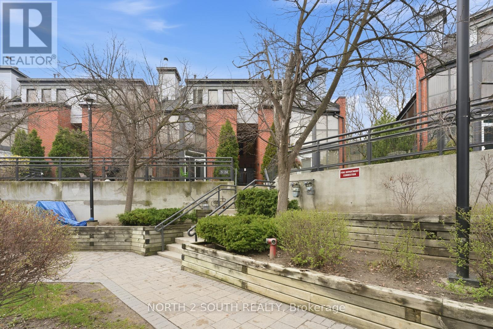 Th 23 - 100 Arbors Lane, Vaughan, Ontario  L4L 7G4 - Photo 2 - N13028692