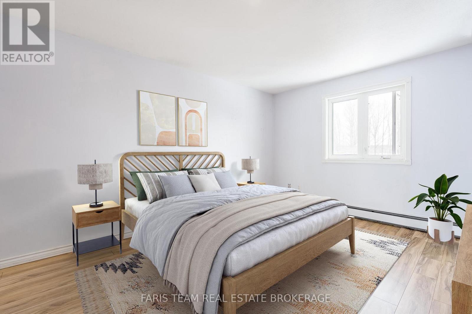 1008 Rainbow Valley Road W, Springwater, Ontario  L0L 2K0 - Photo 12 - S13028726