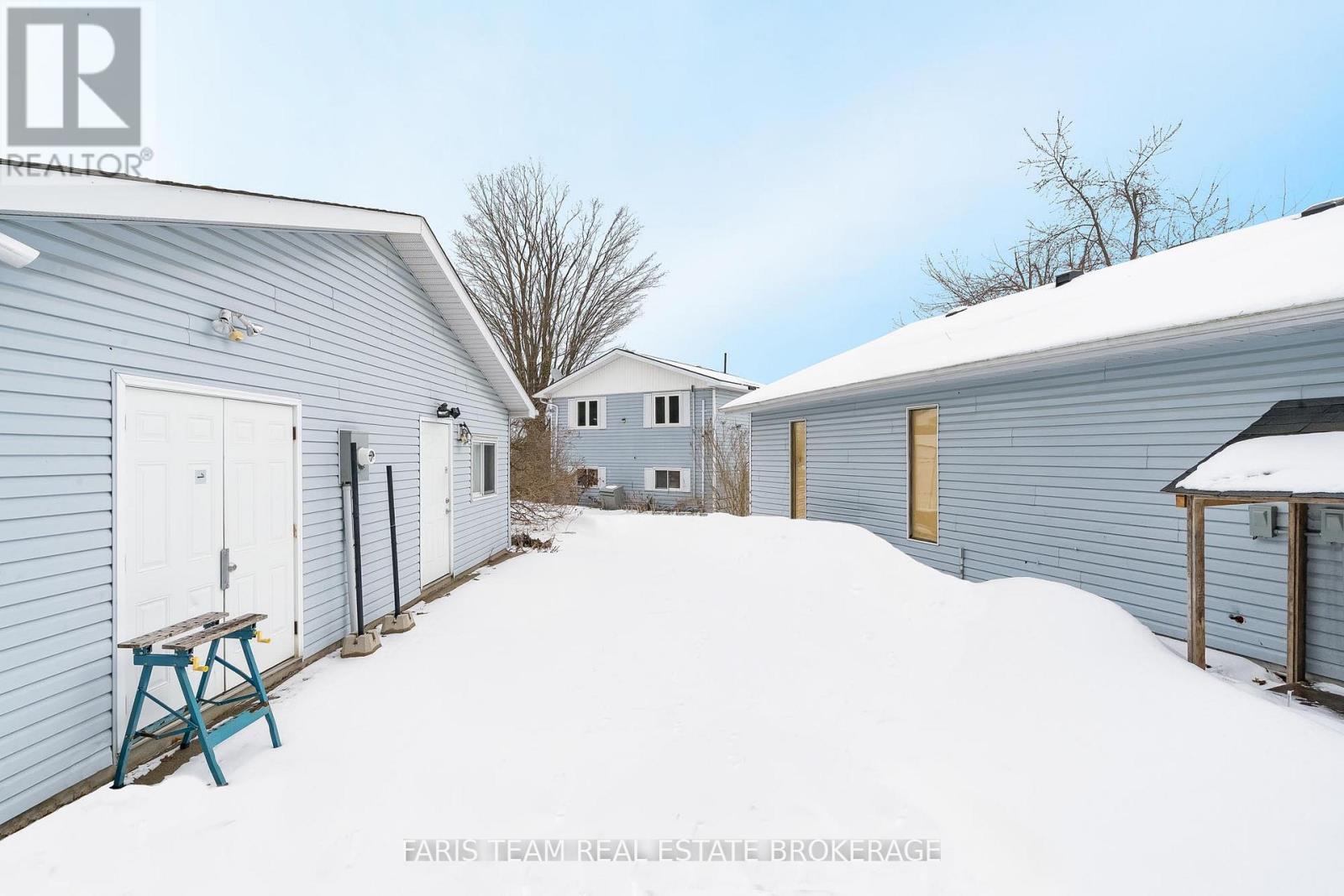 1008 Rainbow Valley Road W, Springwater, Ontario  L0L 2K0 - Photo 14 - S13028726