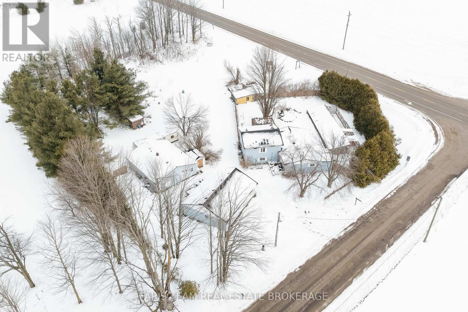 1008 Rainbow Valley Road W, Springwater, Ontario  L0L 2K0 - Photo 2 - S13028726