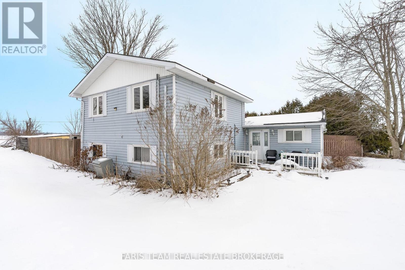 1008 Rainbow Valley Road W, Springwater, Ontario  L0L 2K0 - Photo 3 - S13028726