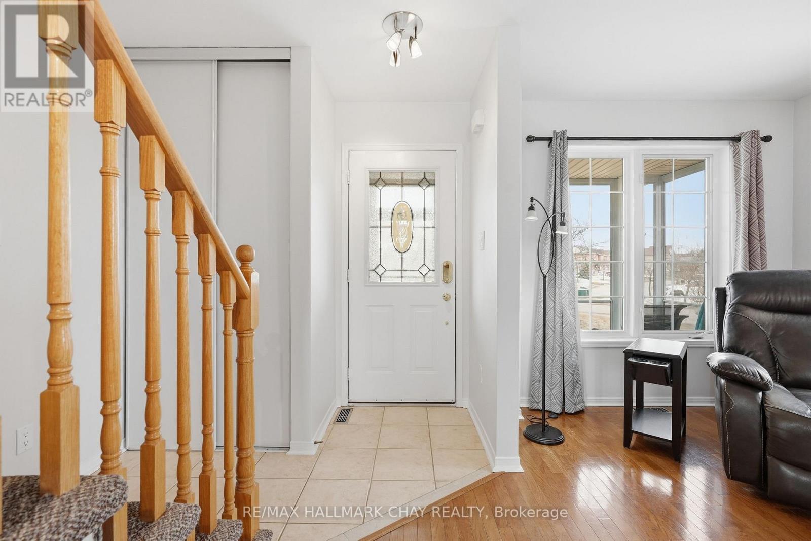 127 Trevino Circle, Barrie, Ontario  L4M 6T8 - Photo 6 - S13028730