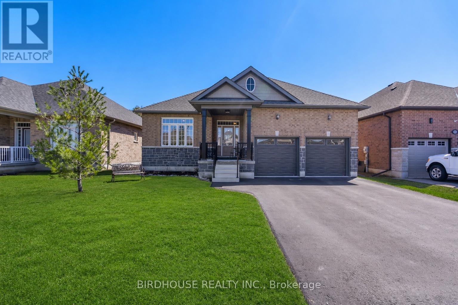 107 ALCORN DRIVE, Kawartha Lakes, Ontario