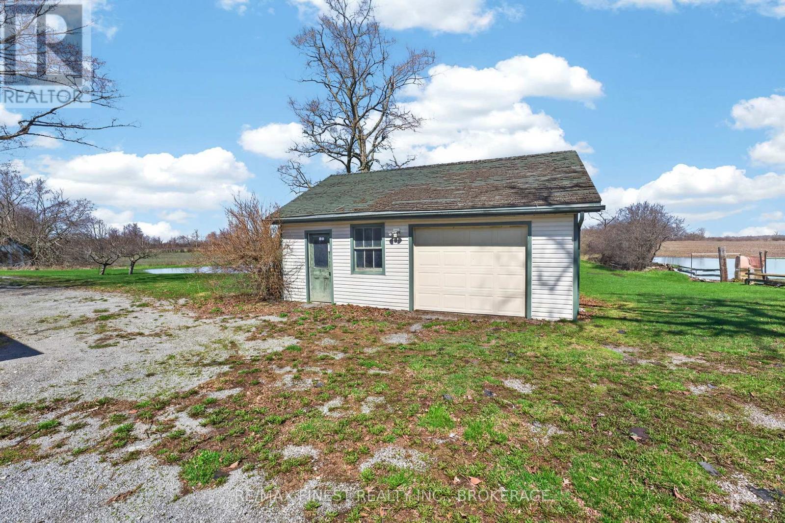 17020 Loyalist Parkway, Prince Edward County, Ontario  K0K 3L0 - Photo 3 - X13028828