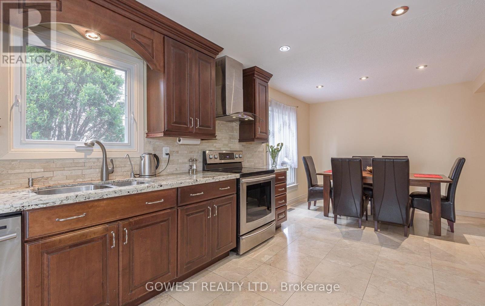 6564 Edenwood Drive, Mississauga, Ontario  L5N 3L7 - Photo 17 - W13028754