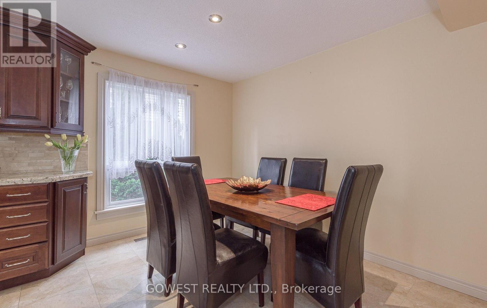 6564 Edenwood Drive, Mississauga, Ontario  L5N 3L7 - Photo 18 - W13028754