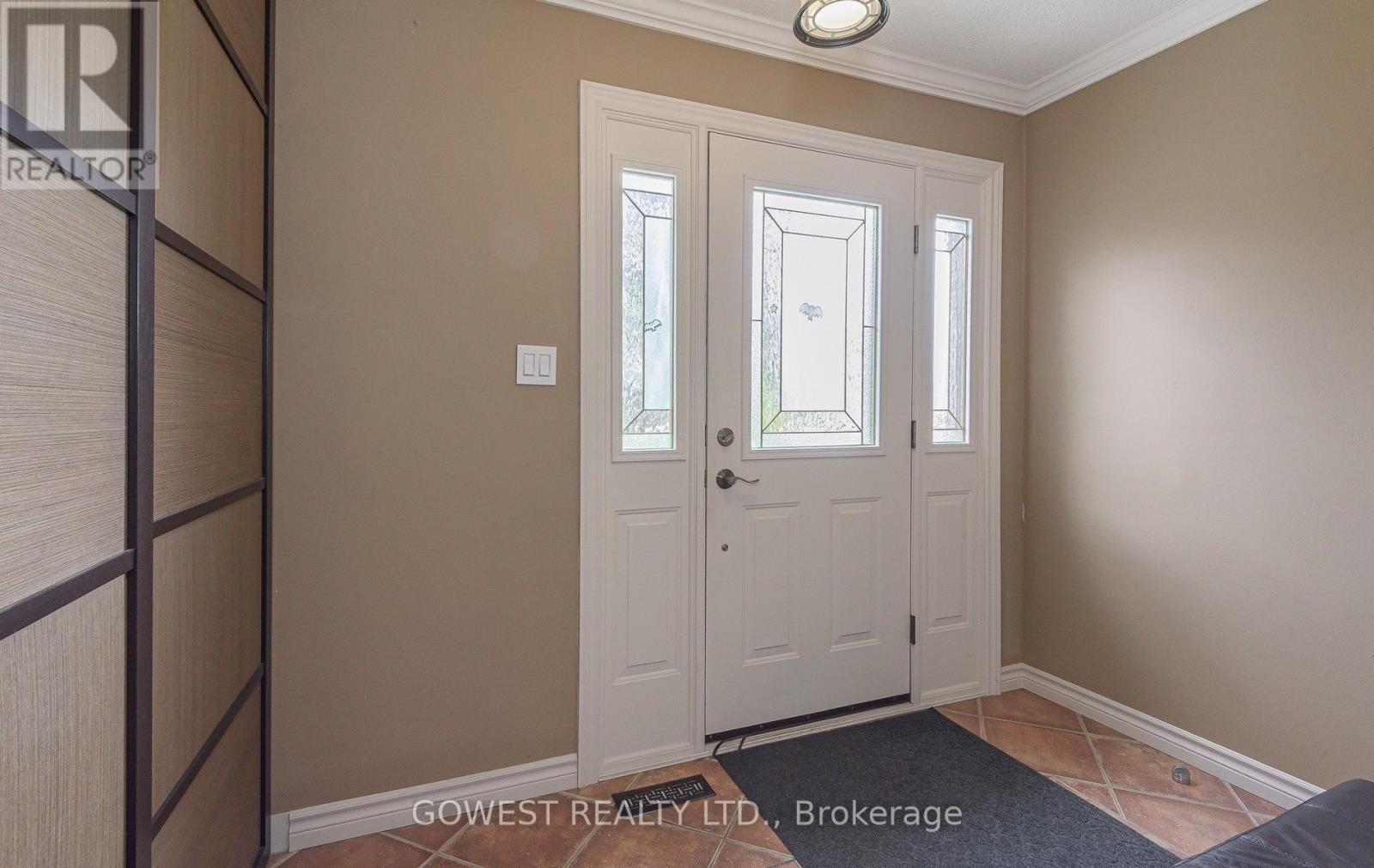 6564 Edenwood Drive, Mississauga, Ontario  L5N 3L7 - Photo 5 - W13028754