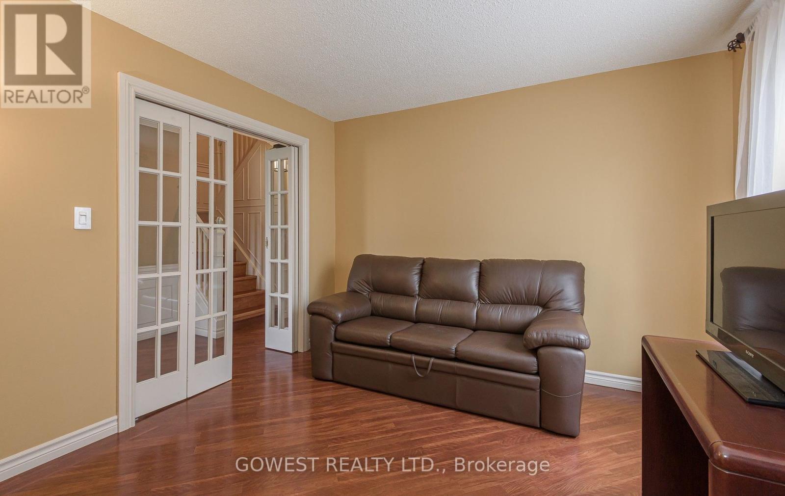 6564 Edenwood Drive, Mississauga, Ontario  L5N 3L7 - Photo 9 - W13028754