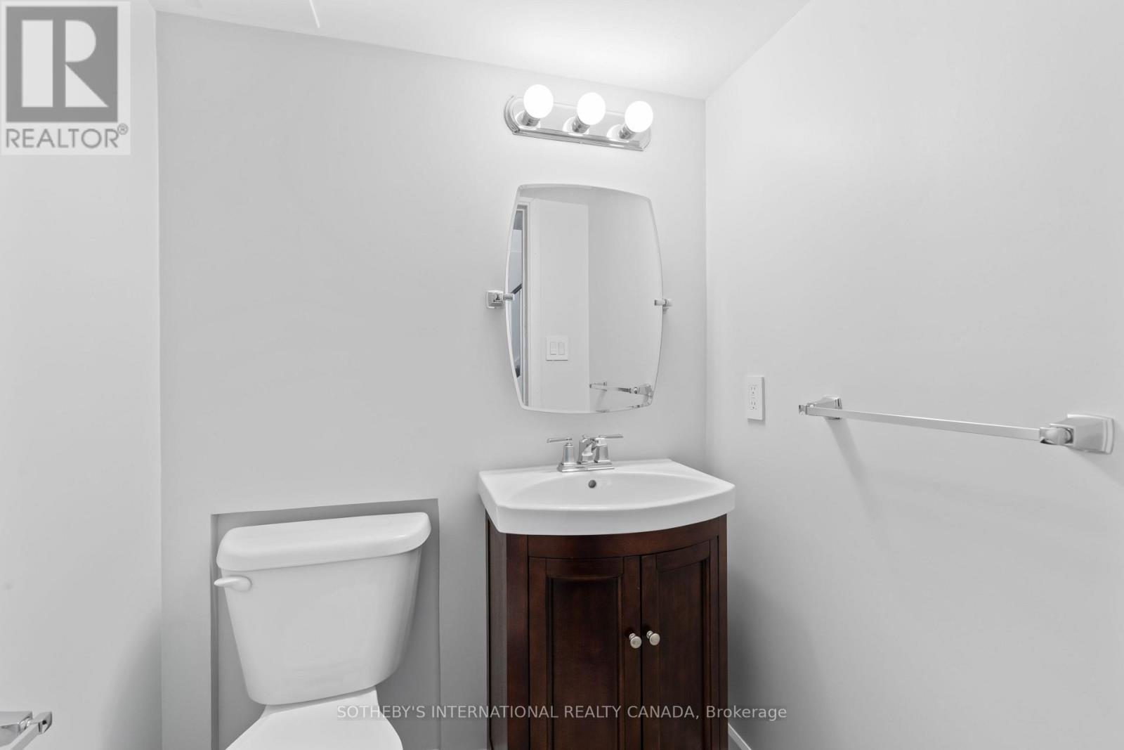 4 Welbrooke Place, Toronto, Ontario  M9B 5A3 - Photo 29 - W13028776