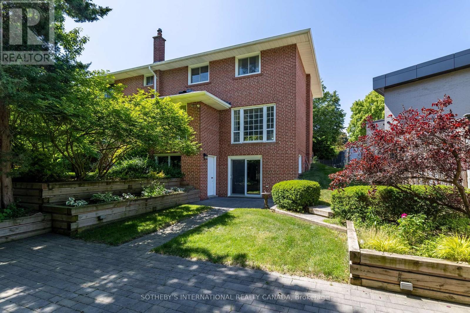 4 Welbrooke Place, Toronto, Ontario  M9B 5A3 - Photo 30 - W13028776