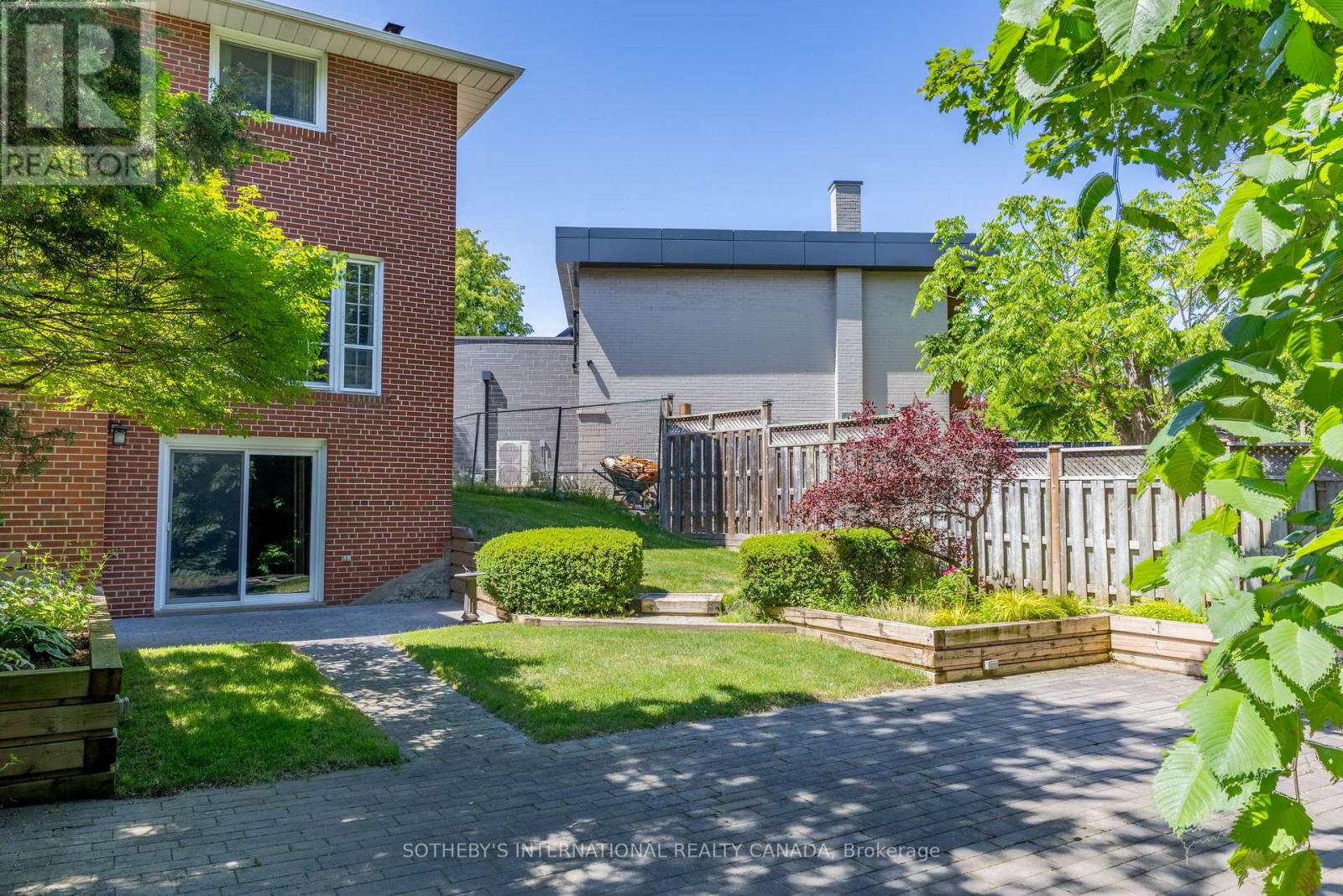 4 Welbrooke Place, Toronto, Ontario  M9B 5A3 - Photo 31 - W13028776