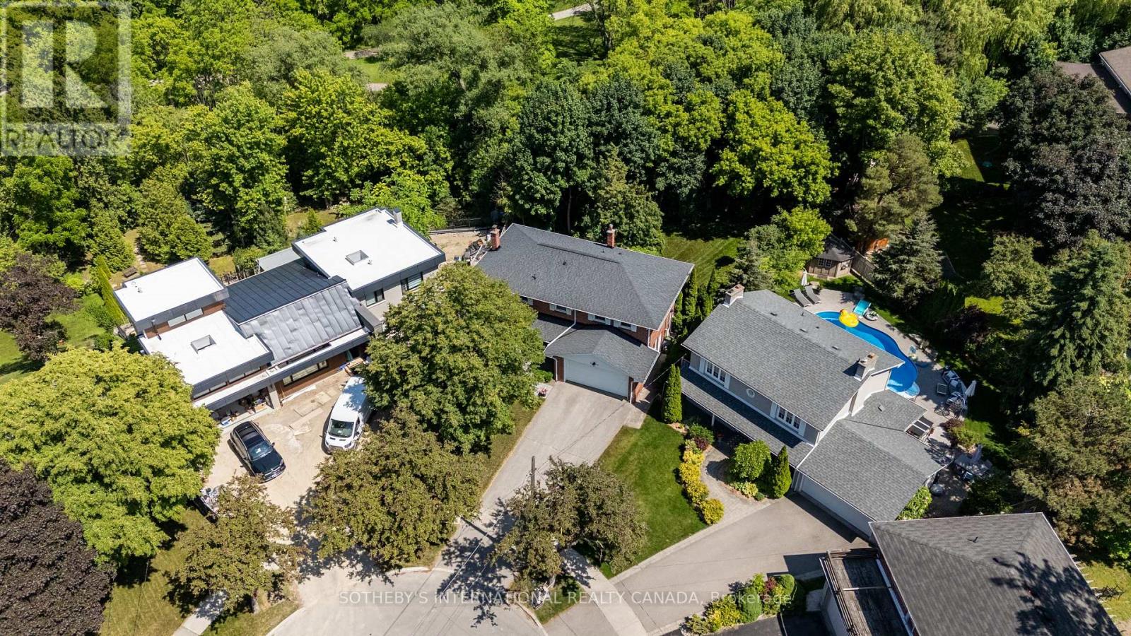 4 Welbrooke Place, Toronto, Ontario  M9B 5A3 - Photo 34 - W13028776