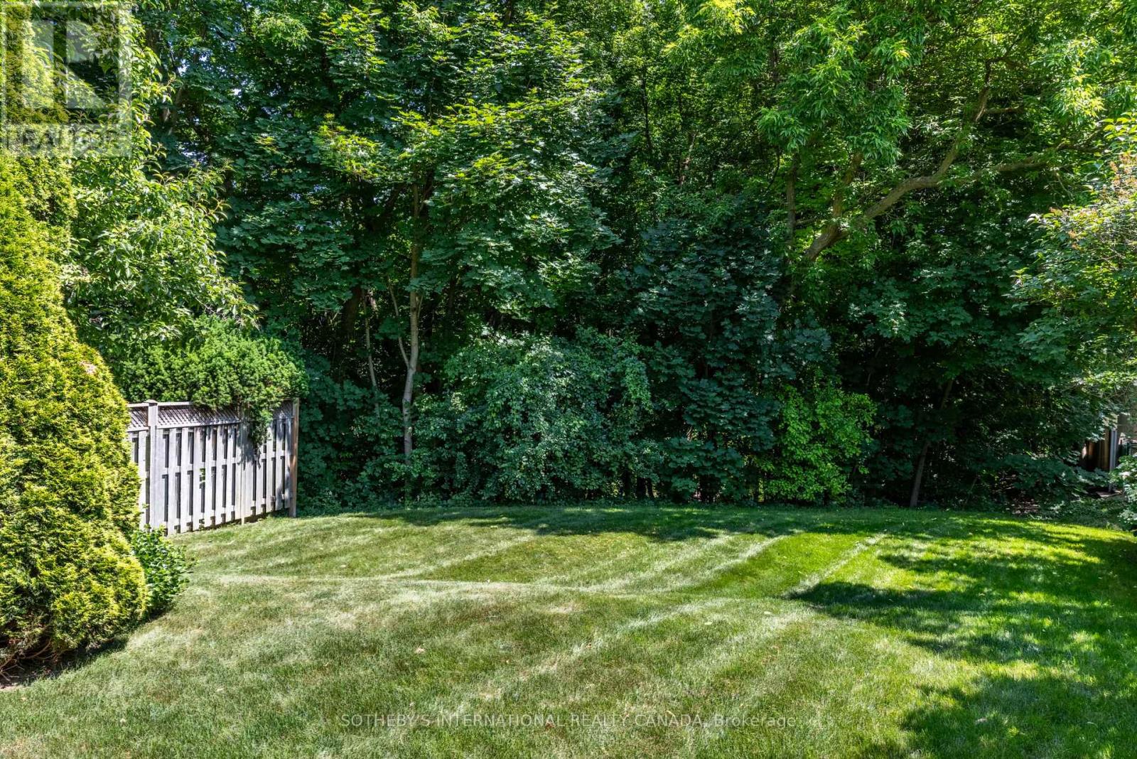 4 Welbrooke Place, Toronto, Ontario  M9B 5A3 - Photo 35 - W13028776