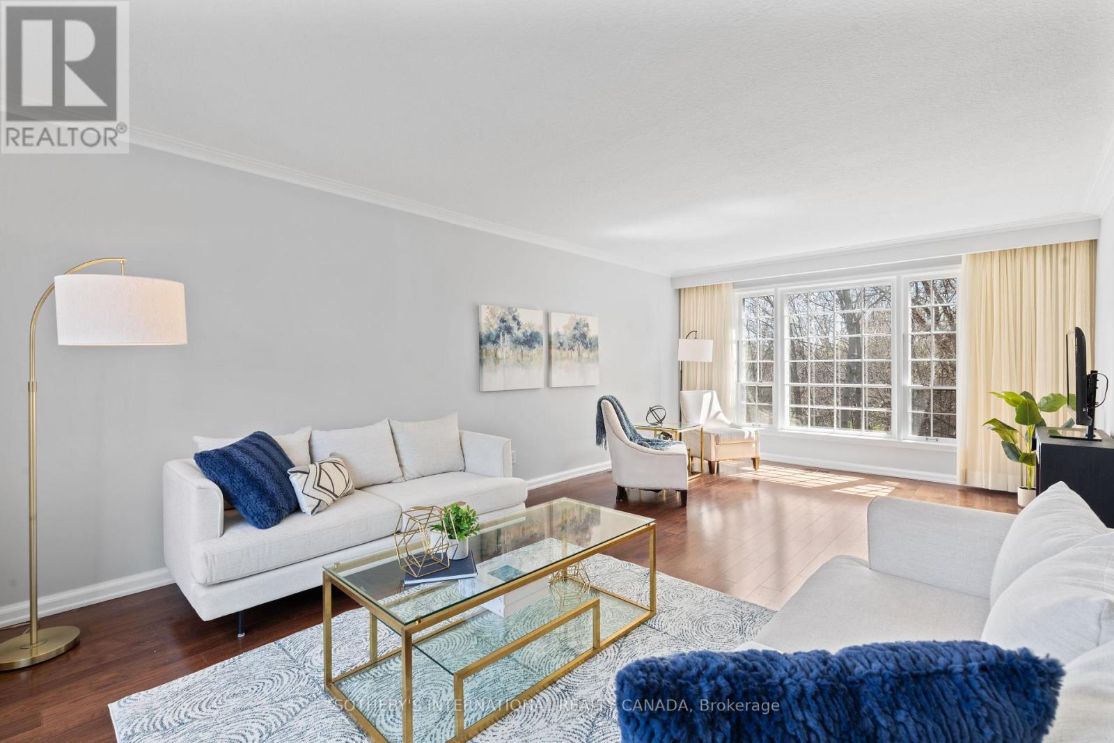 4 Welbrooke Place, Toronto, Ontario  M9B 5A3 - Photo 6 - W13028776