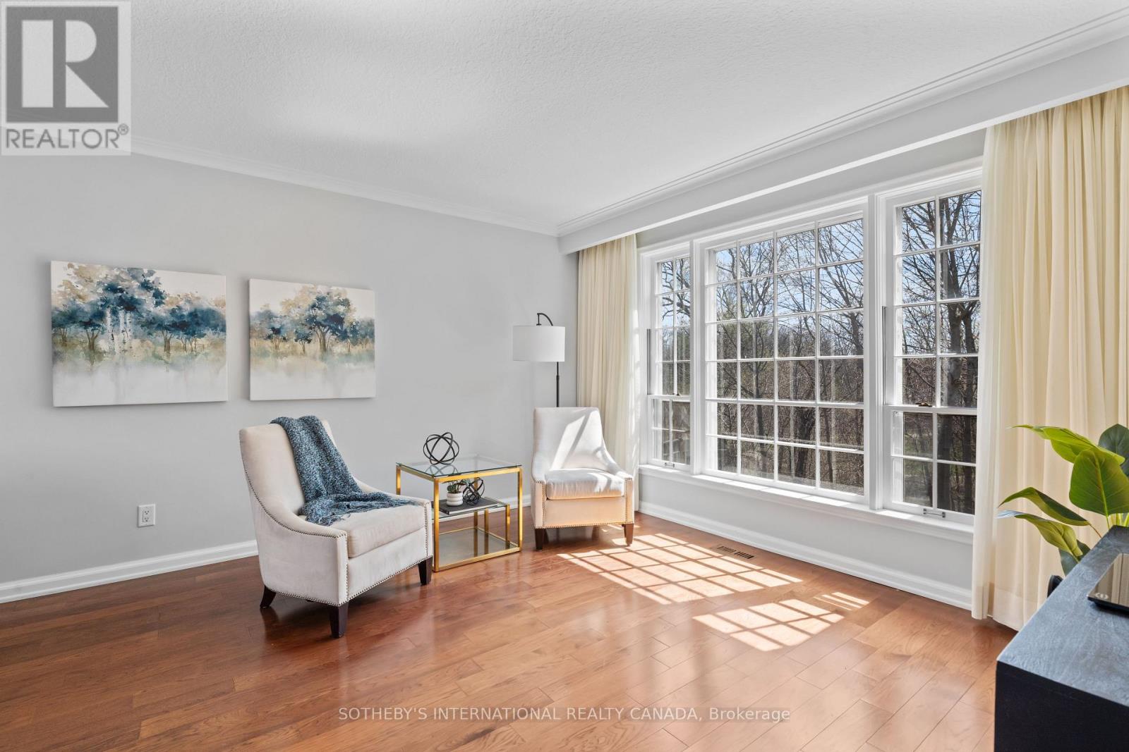 4 Welbrooke Place, Toronto, Ontario  M9B 5A3 - Photo 8 - W13028776