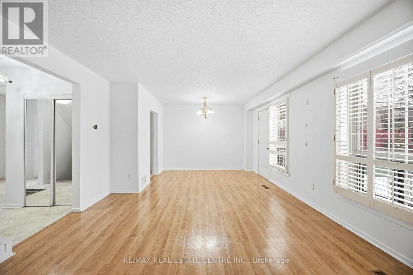 24 - 25 Gosford Boulevard, Toronto, Ontario  M3N 2G7 - Photo 14 - W13028816