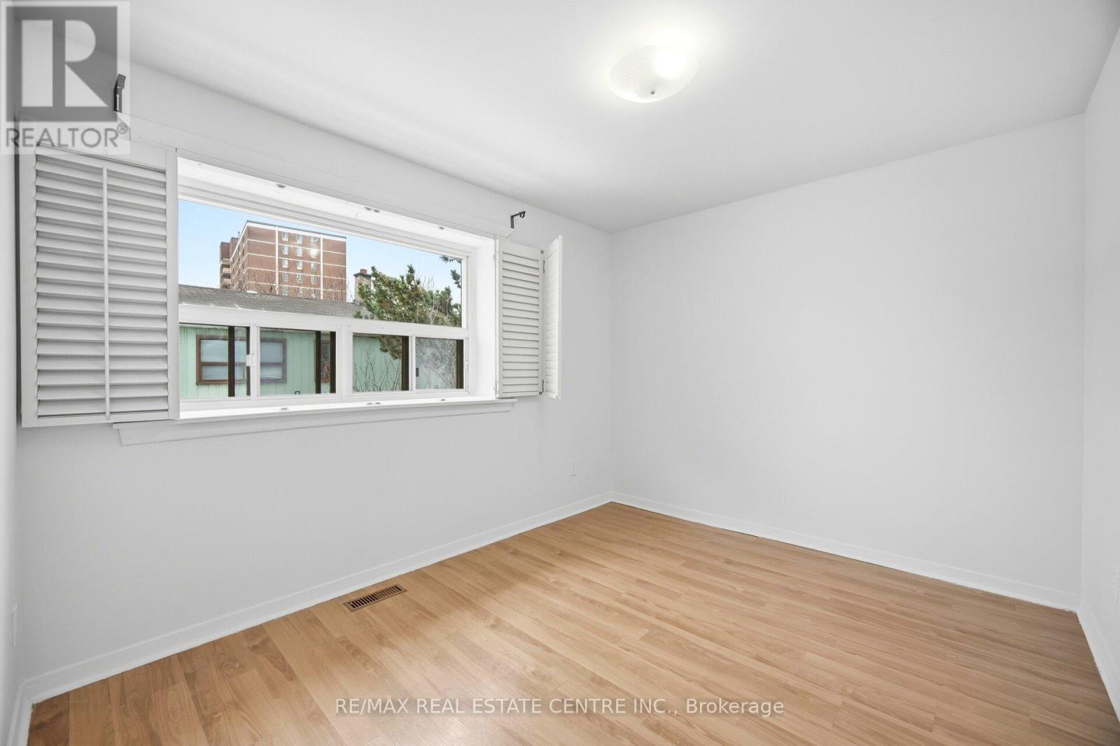 24 - 25 Gosford Boulevard, Toronto, Ontario  M3N 2G7 - Photo 24 - W13028816