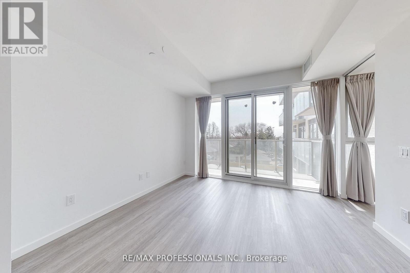 303 - 689 The Queensway, Toronto, Ontario  M8Y 1L1 - Photo 11 - W13028820