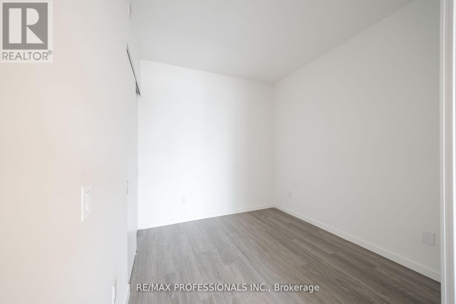 303 - 689 The Queensway, Toronto, Ontario  M8Y 1L1 - Photo 14 - W13028820