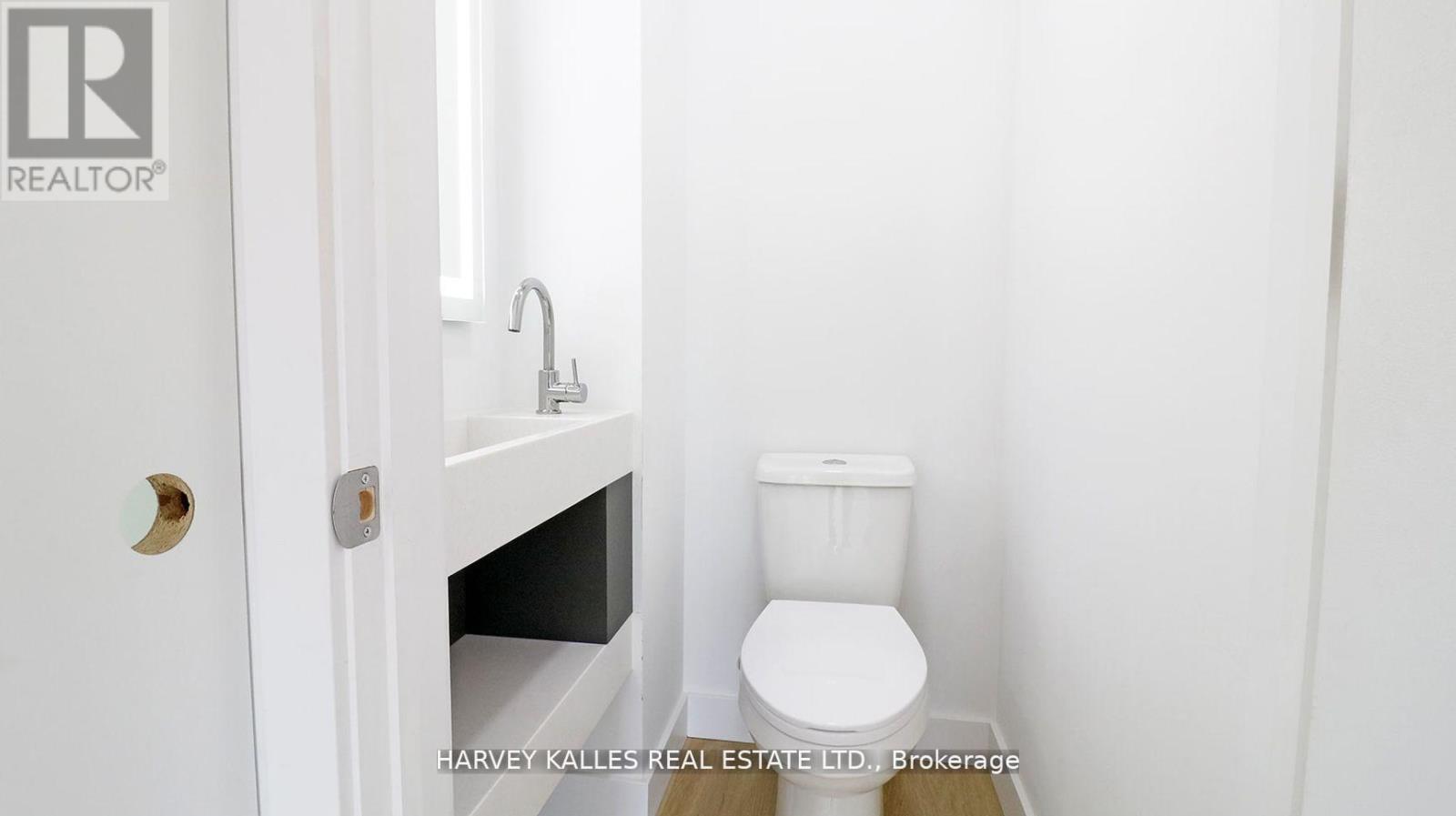 7 - 23 Cannon Road, Toronto, Ontario  M8Y 1R8 - Photo 6 - W13028834