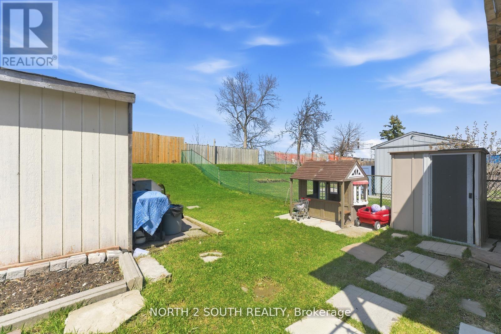 7739 Priory Crescent, Mississauga, Ontario  L4T 3H6 - Photo 38 - W13028838