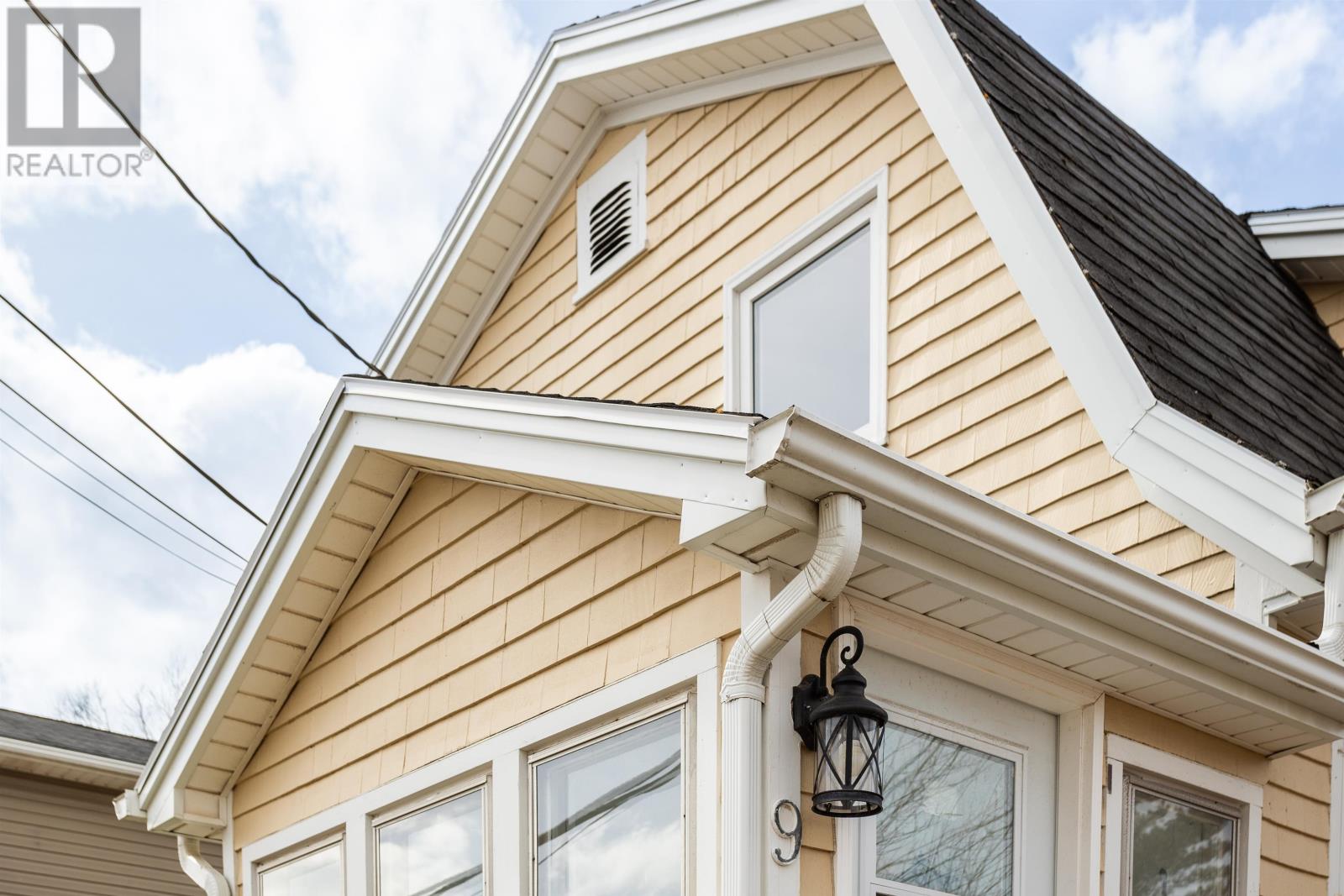 9 Summer Street, Charlottetown, Prince Edward Island  C1B 0A9 - Photo 2 - 202516003