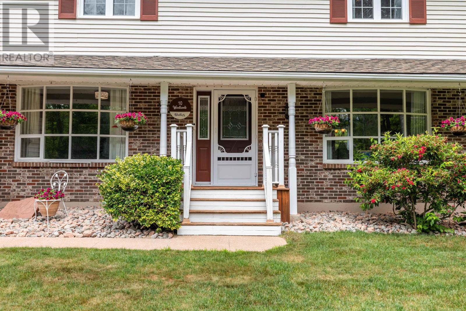 10 Woodlands Blvd, Cornwall, Prince Edward Island  C0A 1H4 - Photo 2 - 202608204