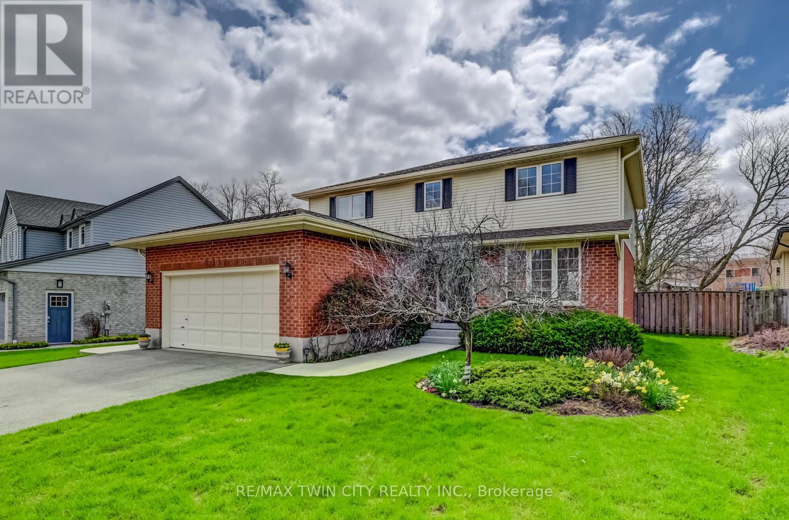 285 MAGNOLIA PLACE, Waterloo, Ontario