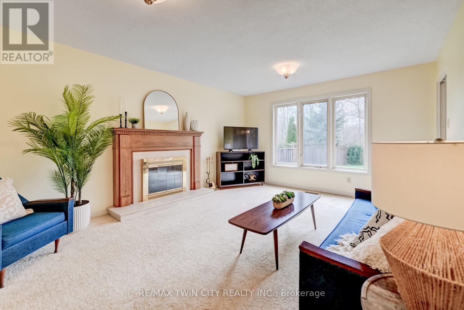 285 Magnolia Place, Waterloo, Ontario  N2V 2A3 - Photo 17 - X13028718