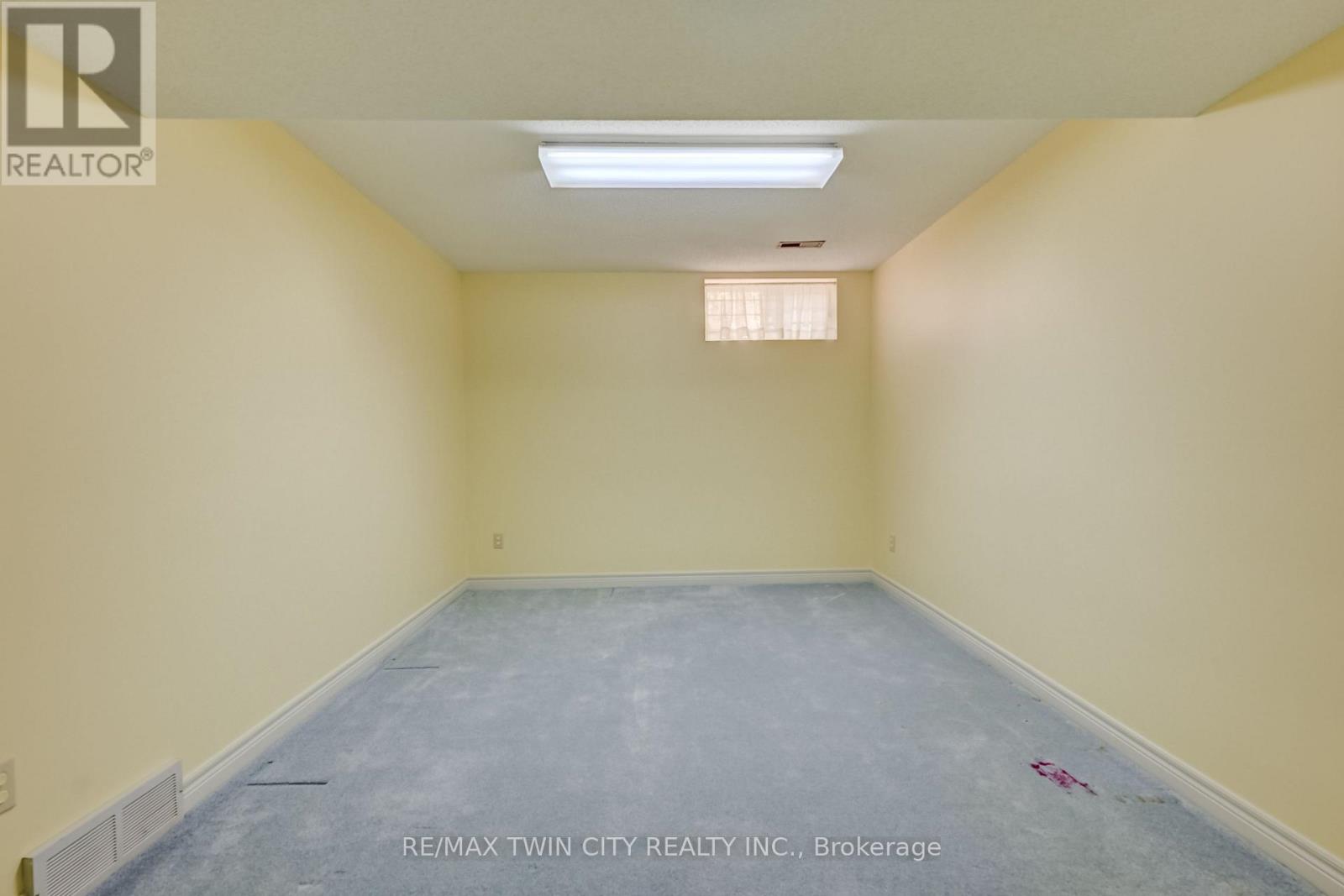 285 Magnolia Place, Waterloo, Ontario  N2V 2A3 - Photo 35 - X13028718