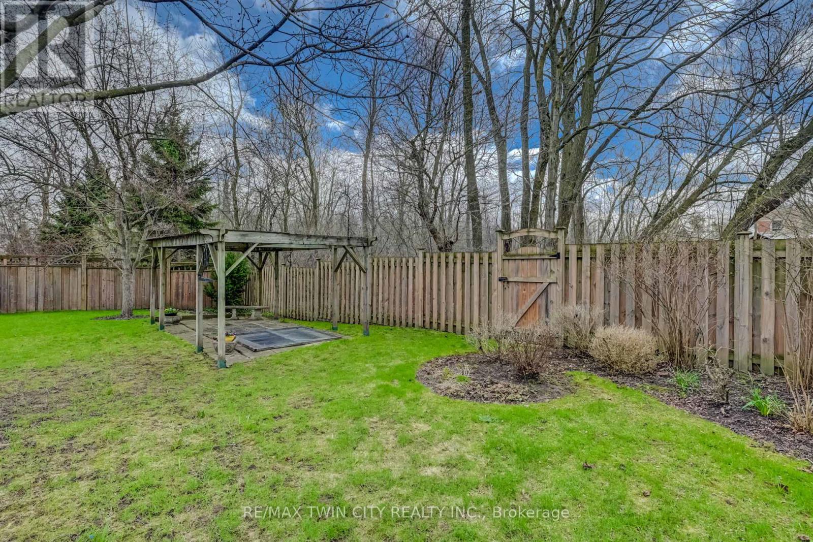 285 Magnolia Place, Waterloo, Ontario  N2V 2A3 - Photo 42 - X13028718