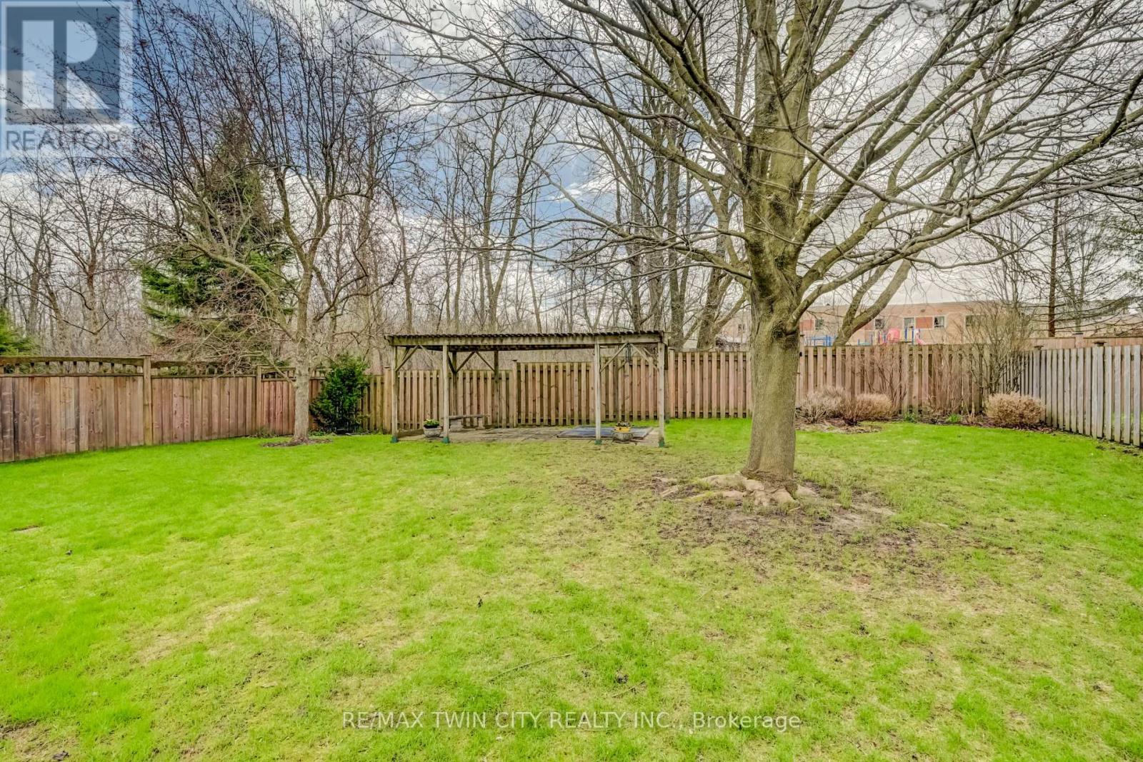 285 Magnolia Place, Waterloo, Ontario  N2V 2A3 - Photo 45 - X13028718