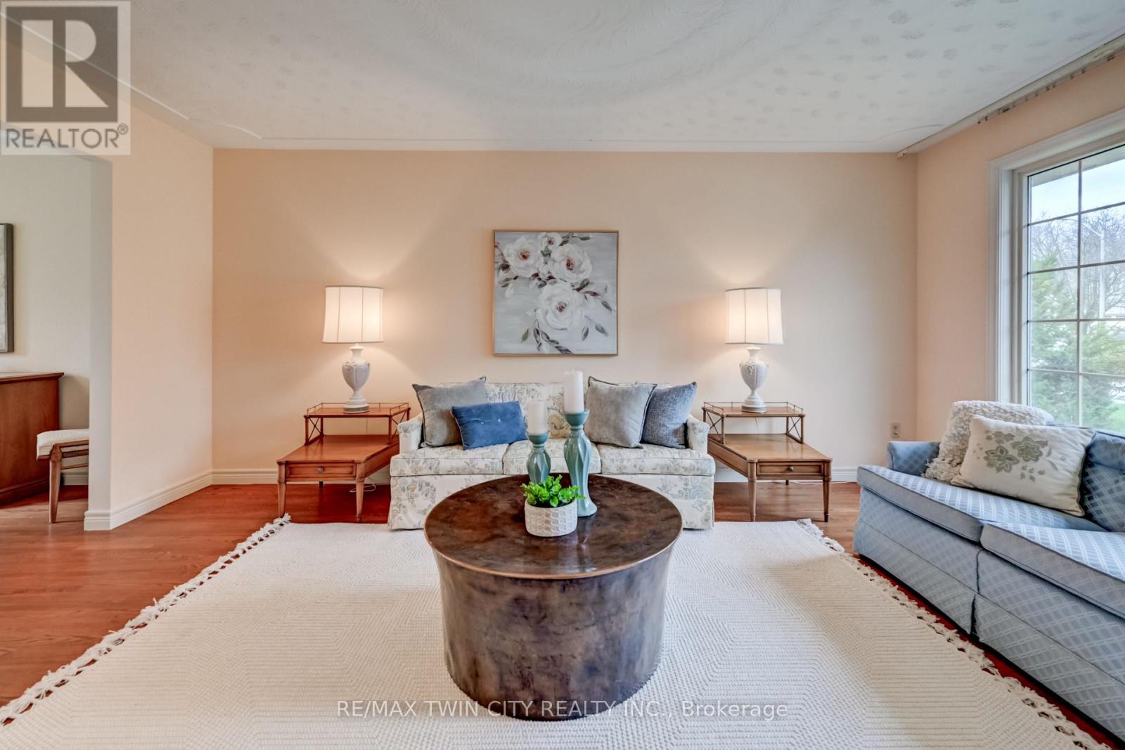 285 Magnolia Place, Waterloo, Ontario  N2V 2A3 - Photo 6 - X13028718