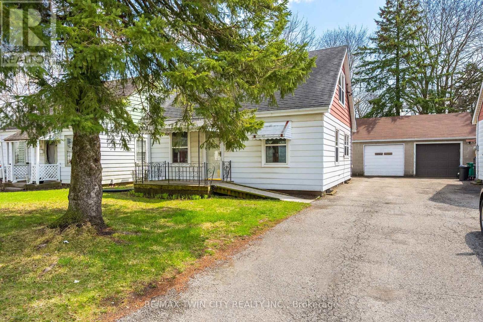 11 GORE STREET, Cambridge, Ontario