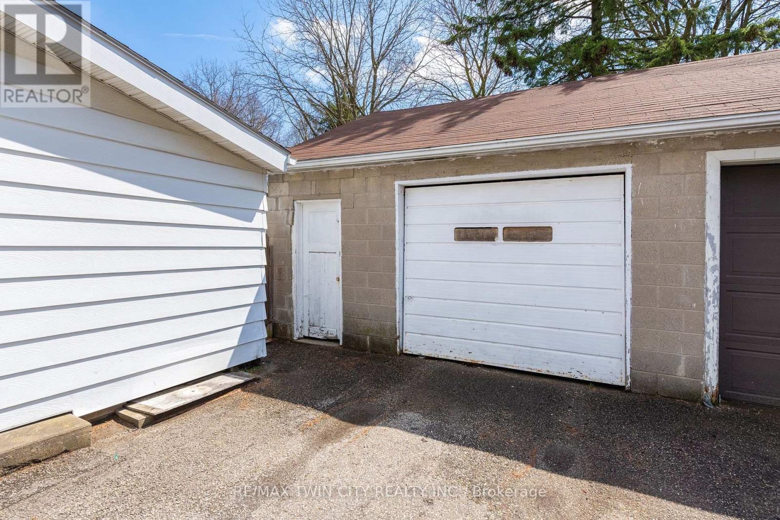 11 Gore Street, Cambridge, Ontario  N1R 1R6 - Photo 3 - X13028782