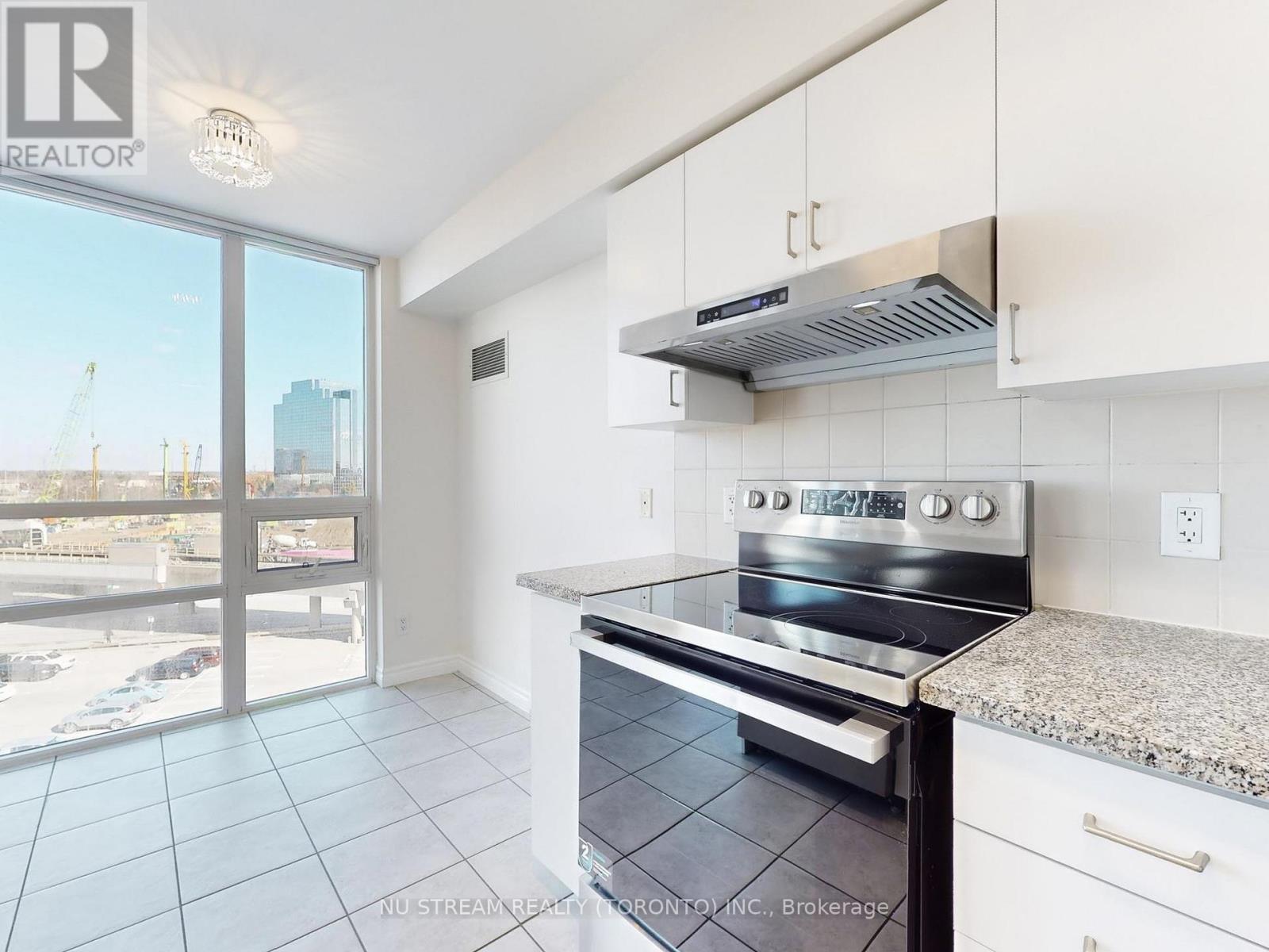 703 - 88 Grangeway Avenue, Toronto, Ontario  M1H 0A2 - Photo 13 - E13028268