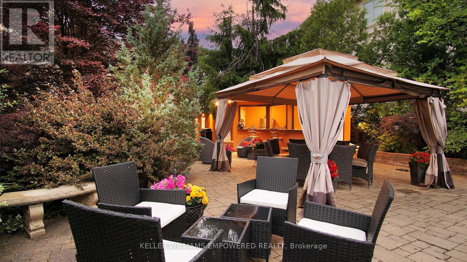 788 Woodland Acres Crescent, Vaughan, Ontario  L6A 1G2 - Photo 44 - N12274830