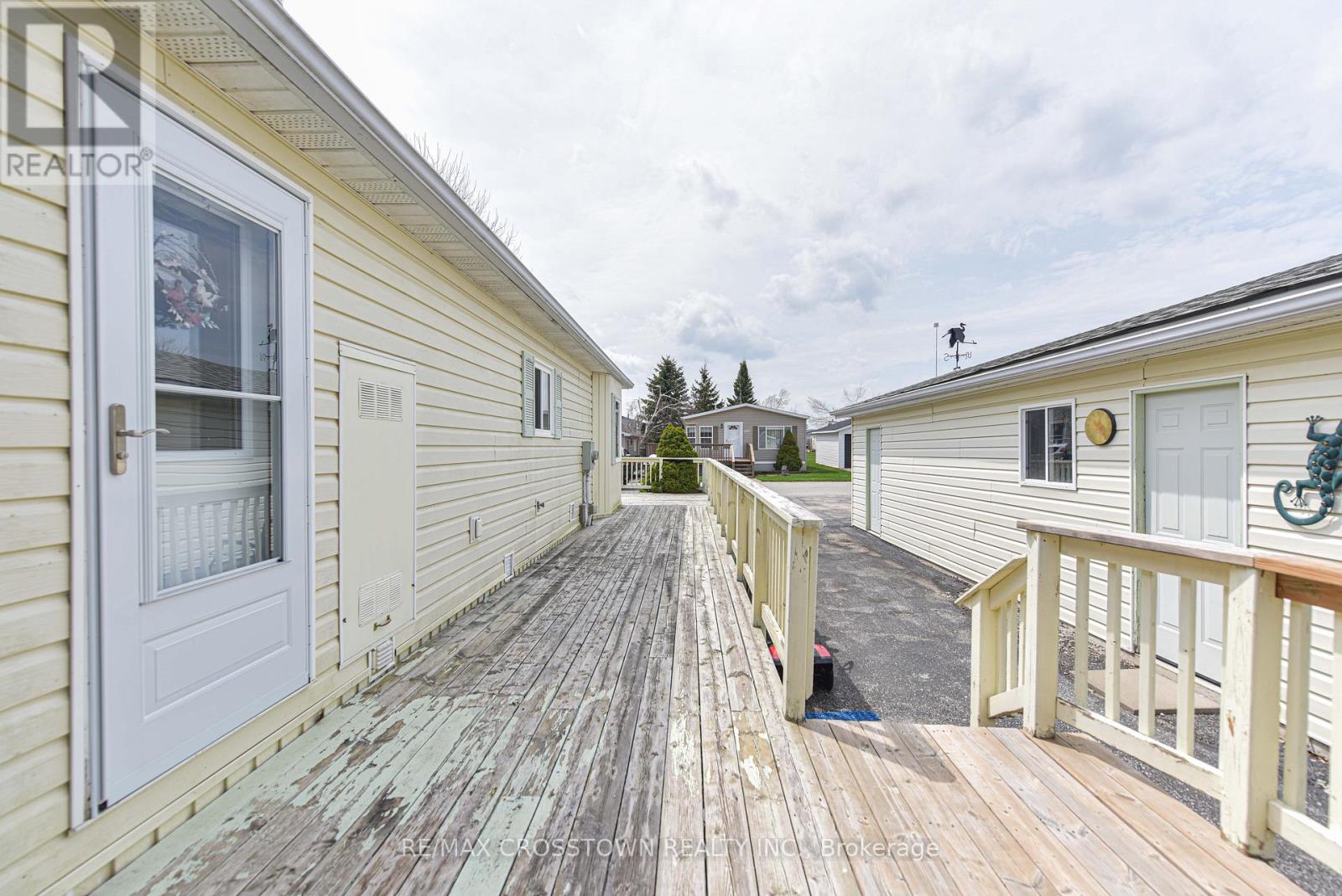 4101 Wesley Street, Severn, Ontario  L3V 0V4 - Photo 29 - S12970538