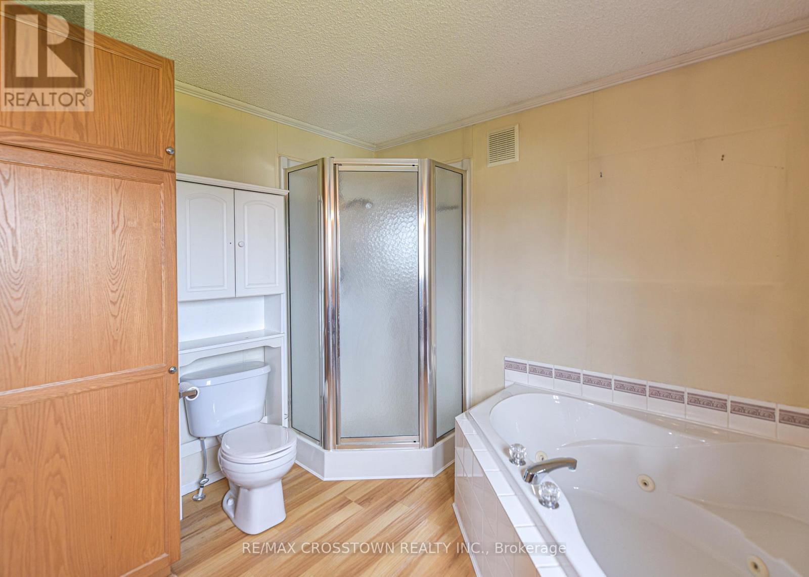 4101 Wesley Street, Severn, Ontario  L3V 0V4 - Photo 26 - S12970538