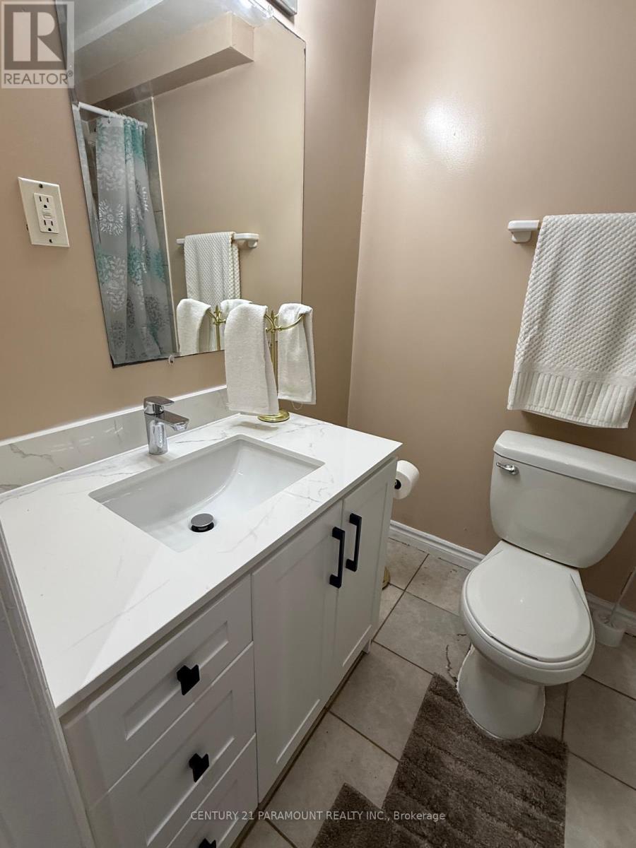 7275 Village Walk, Mississauga, Ontario  L5W 1V7 - Photo 9 - W13024126