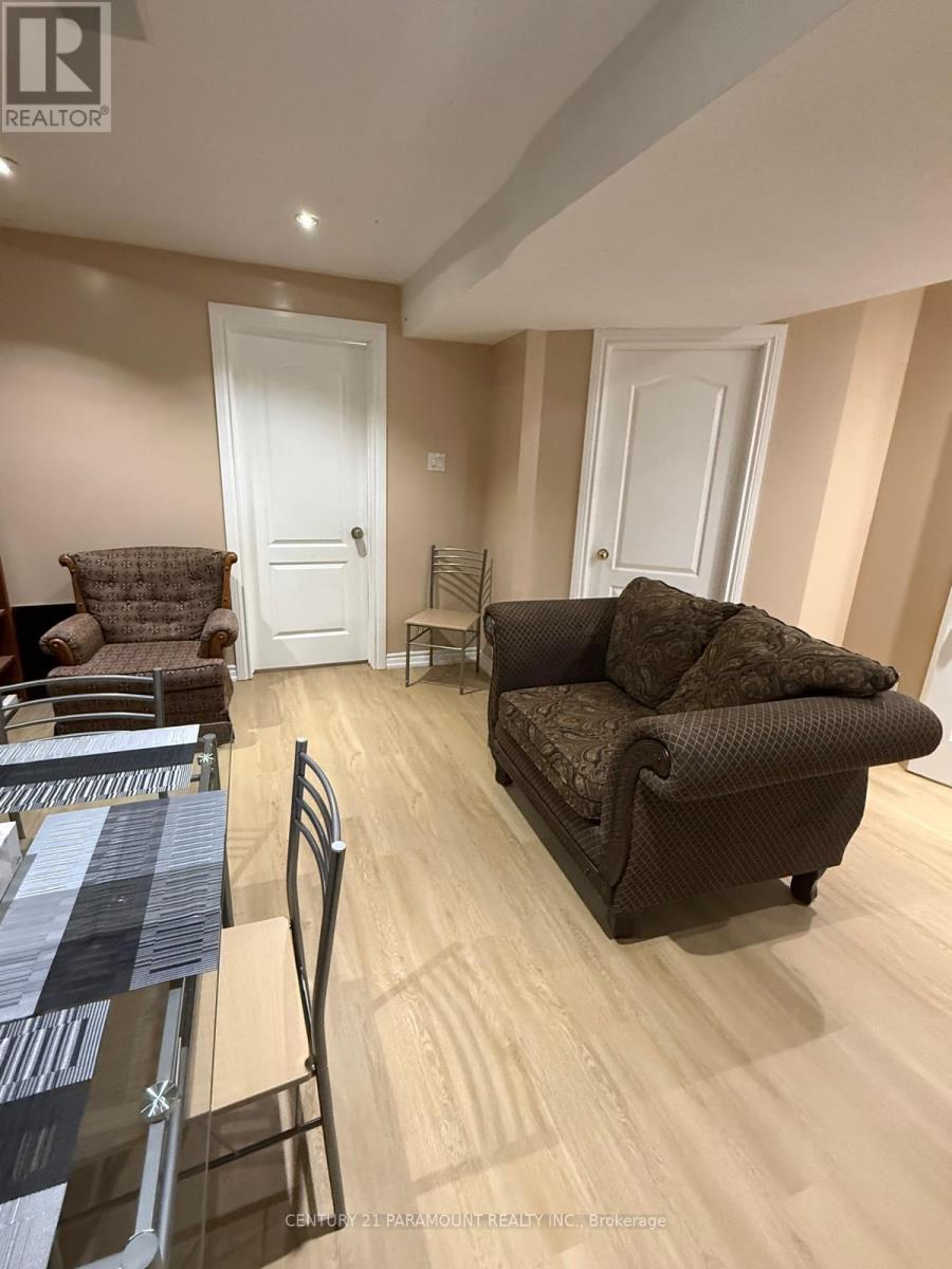 7275 Village Walk, Mississauga, Ontario  L5W 1V7 - Photo 6 - W13024126