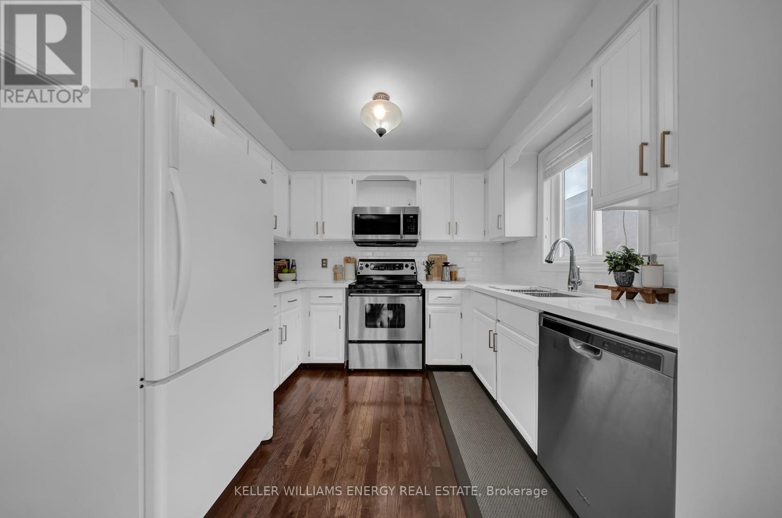 39 Longwood Court, Clarington, Ontario  L1E 1R9 - Photo 23 - E13028856