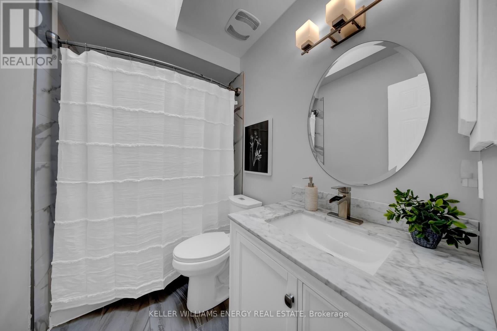 39 Longwood Court, Clarington, Ontario  L1E 1R9 - Photo 32 - E13028856