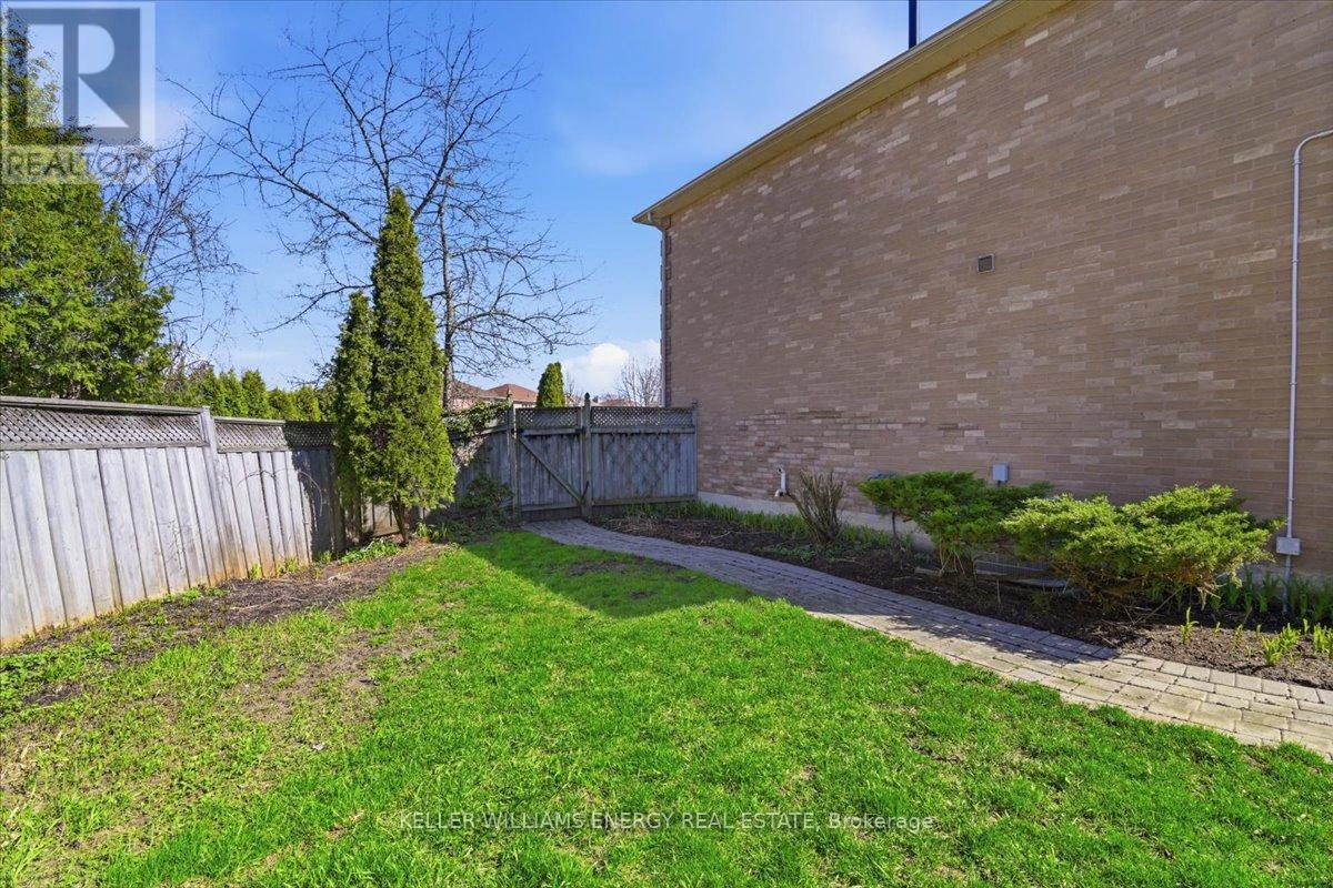 18 Genner Drive, Ajax, Ontario  L1T 3J4 - Photo 39 - E13028888