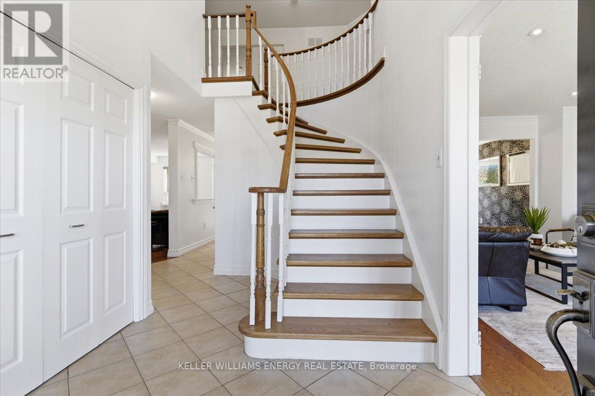 18 Genner Drive, Ajax, Ontario  L1T 3J4 - Photo 4 - E13028888