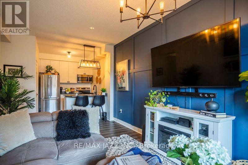 308 - 80 Aspen Springs Drive, Clarington, Ontario  L1C 0V4 - Photo 6 - E13028934