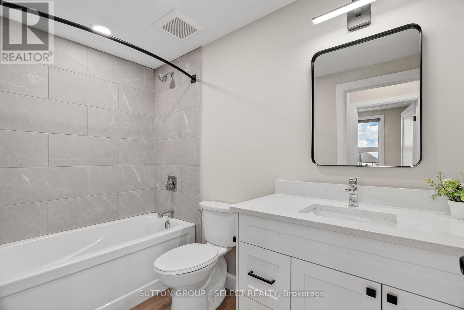 202 - 76 Hamilton Street, Goderich, Ontario  N7A 1P9 - Photo 12 - X13029026